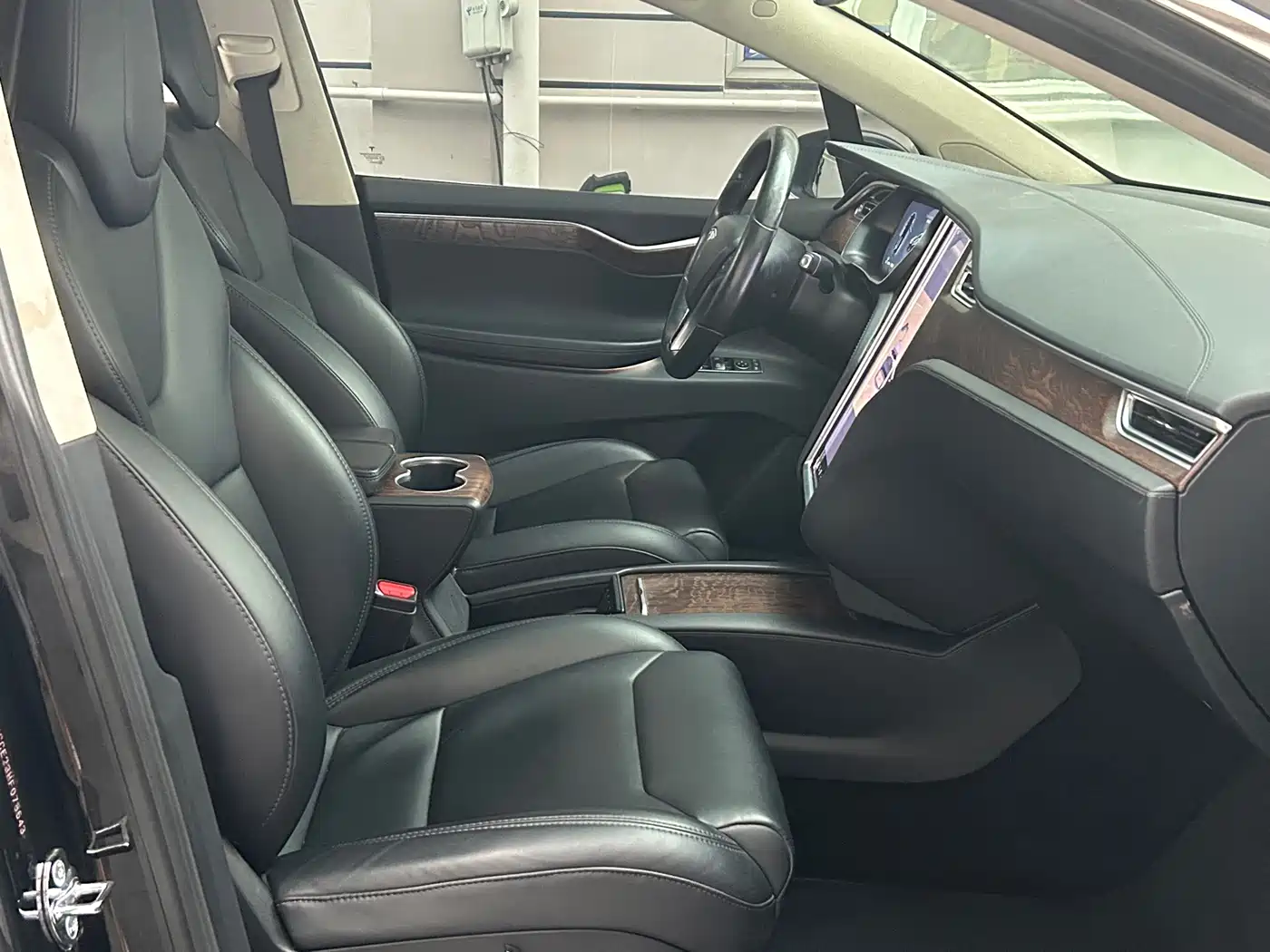  Tesla Model X 2017 Model X 100D Long Range 15