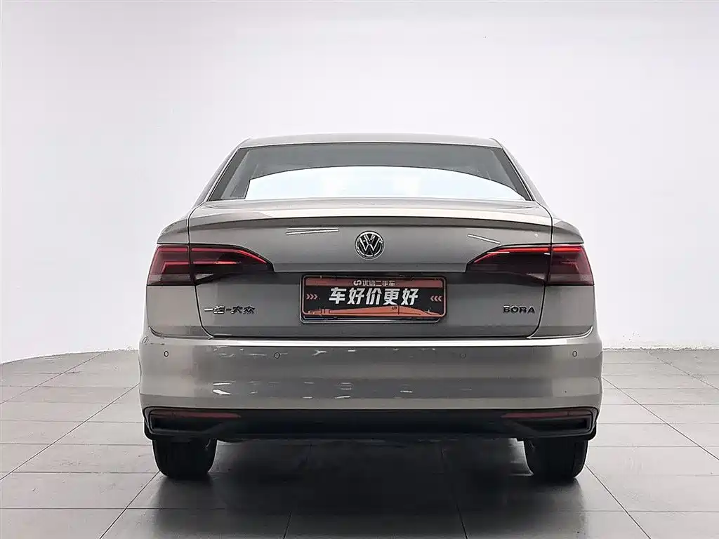 Volkswagen Bora 2020 1.5L Manual Fashion фото 4