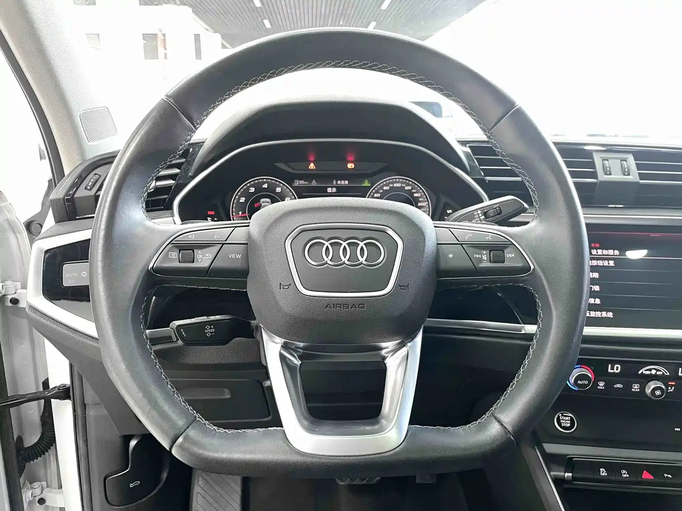 Audi Q3 2022 35 TFSI Fashion Dynamic фото 8