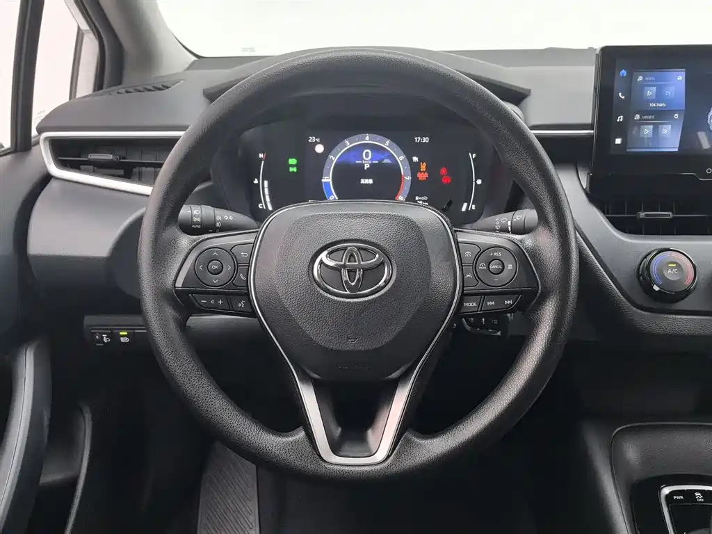 Toyota Corolla 2023 1.5L Pioneer Edition фото 11