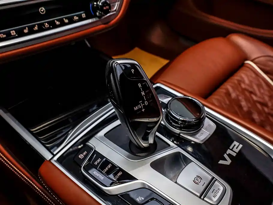BMW 7 Series 2019 M760Li xDrive V12 Luxury Package фото 5