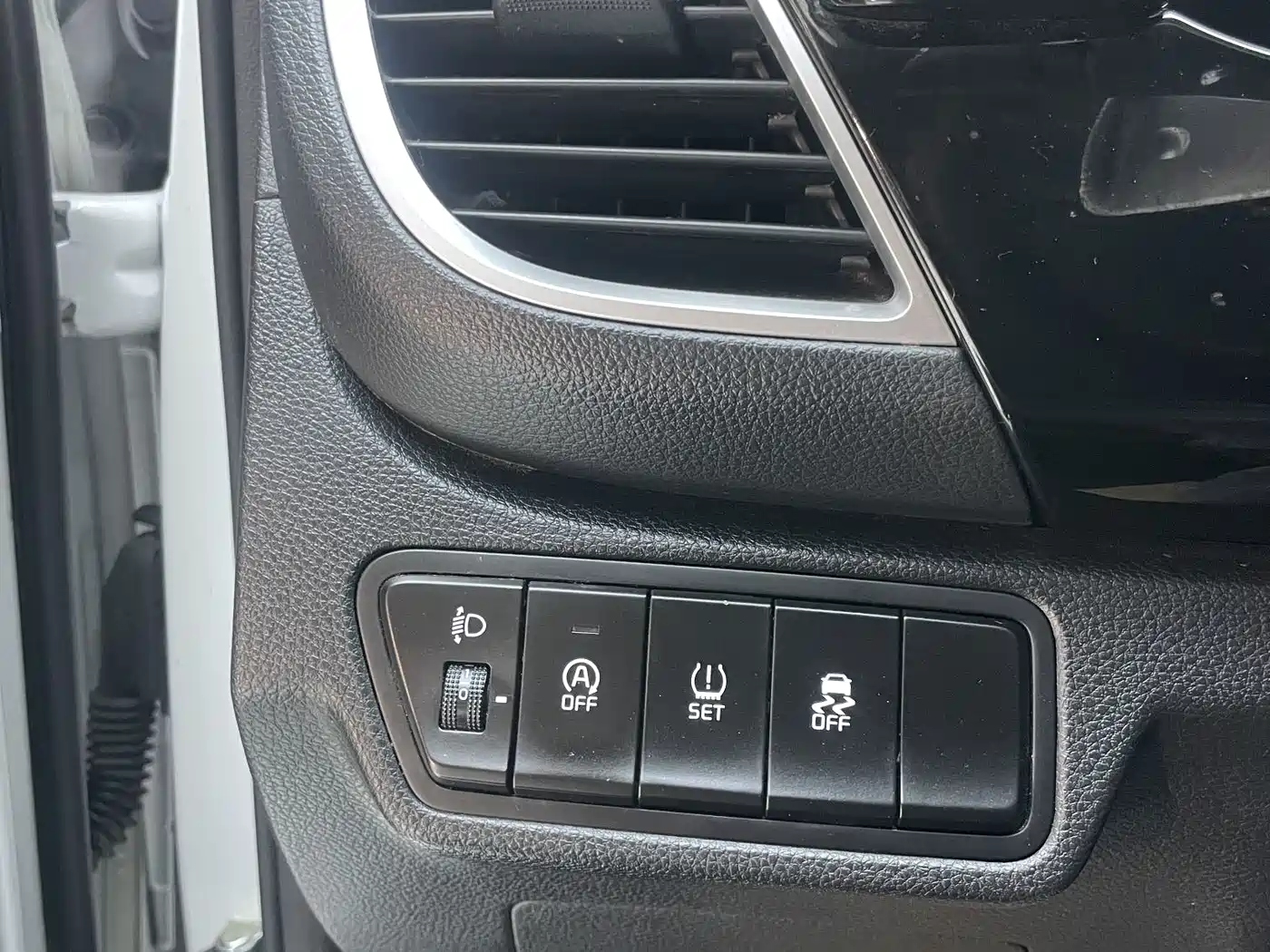 Kia KX3 Smart Run 2021 1.5L CVT Fashion Edition фото 14