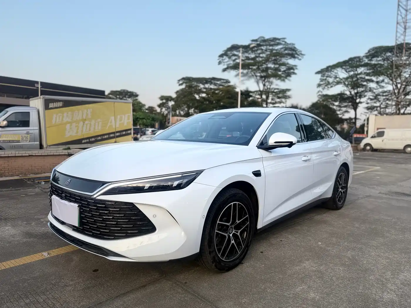 BYD Qin L 2026 2026 Model DM-i 210KM Superior Edition