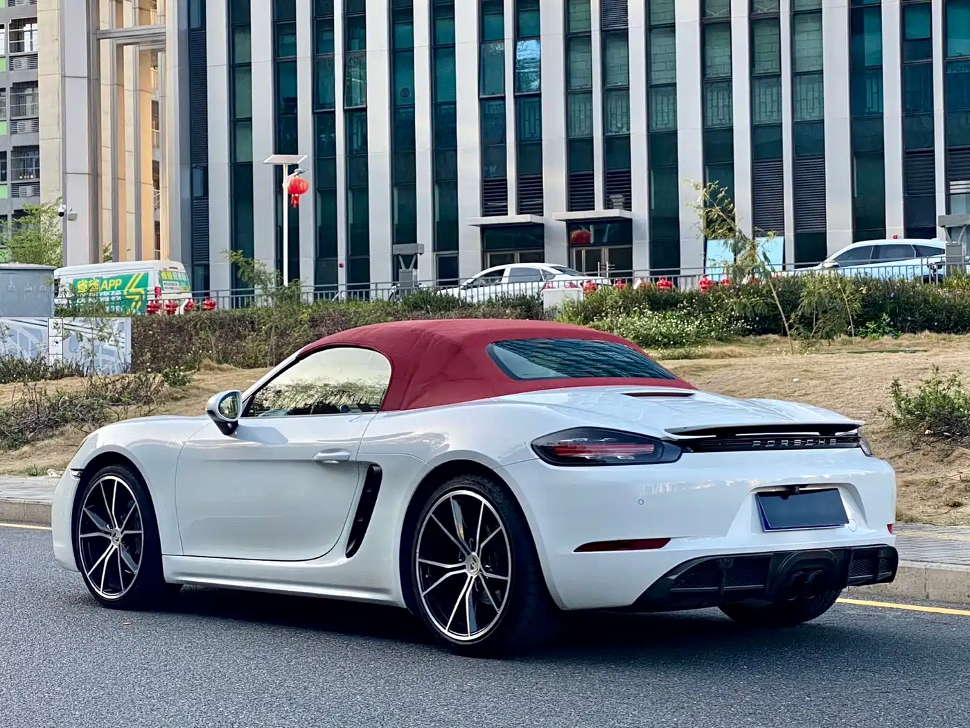 Porsche 718 2018 Boxster 2.0T фото 7