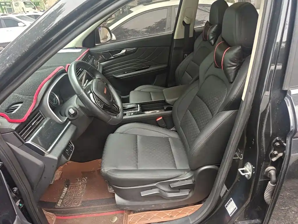 Sinotruk VGV VGV U70 2021 2020 Model 1.5T Auto Smart Elite 7-Seater