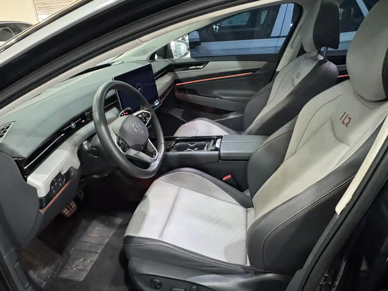 VOLKSWAGEN ID.7 VIZZION