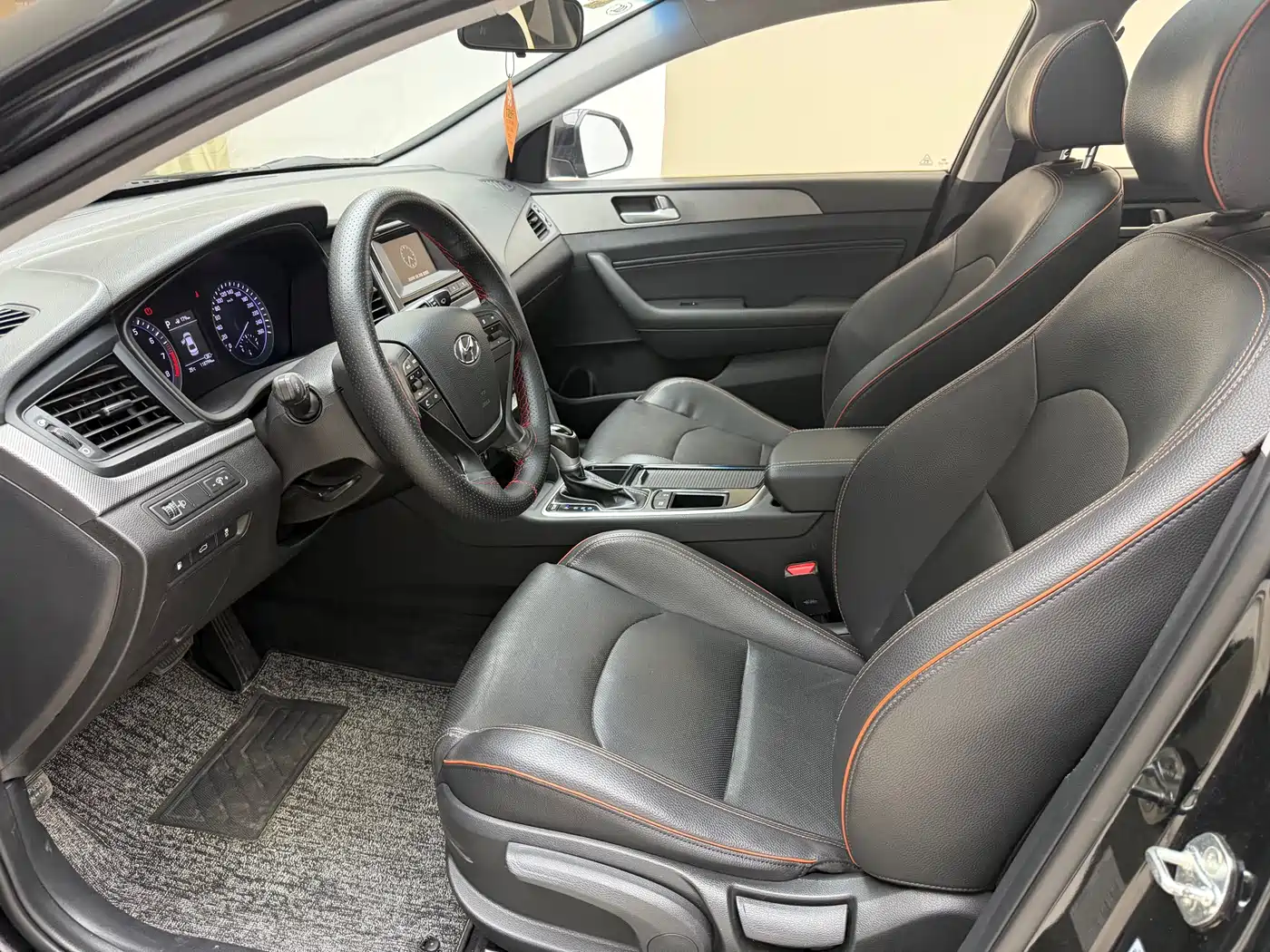 Hyundai Sonata 2017 2.0L GLS Smart фото 7