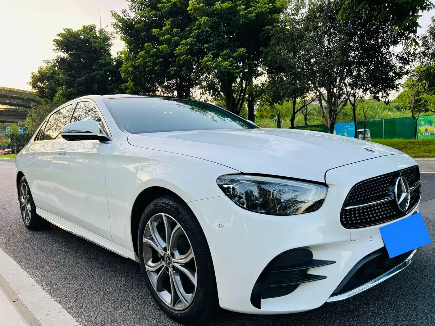 Mercedes-Benz E-Class 2021 E 300 L Sport Fashion фото 3