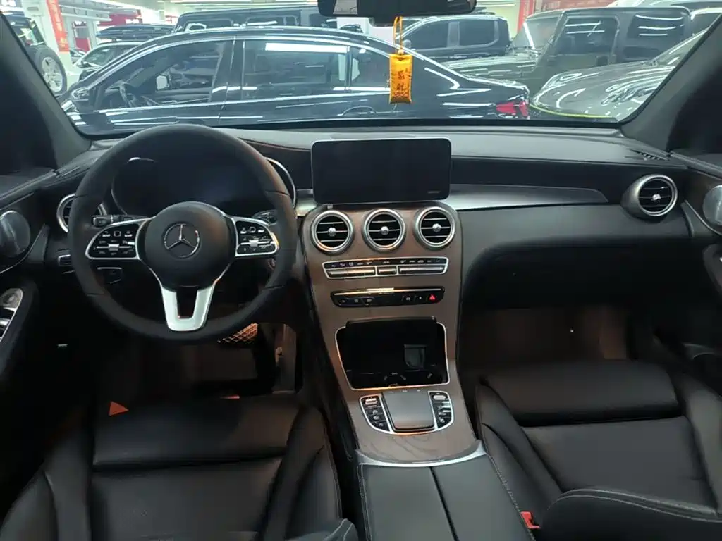Mercedes-Benz GLC 2020 GLC 300 L 4MATIC Dynamic фото 6