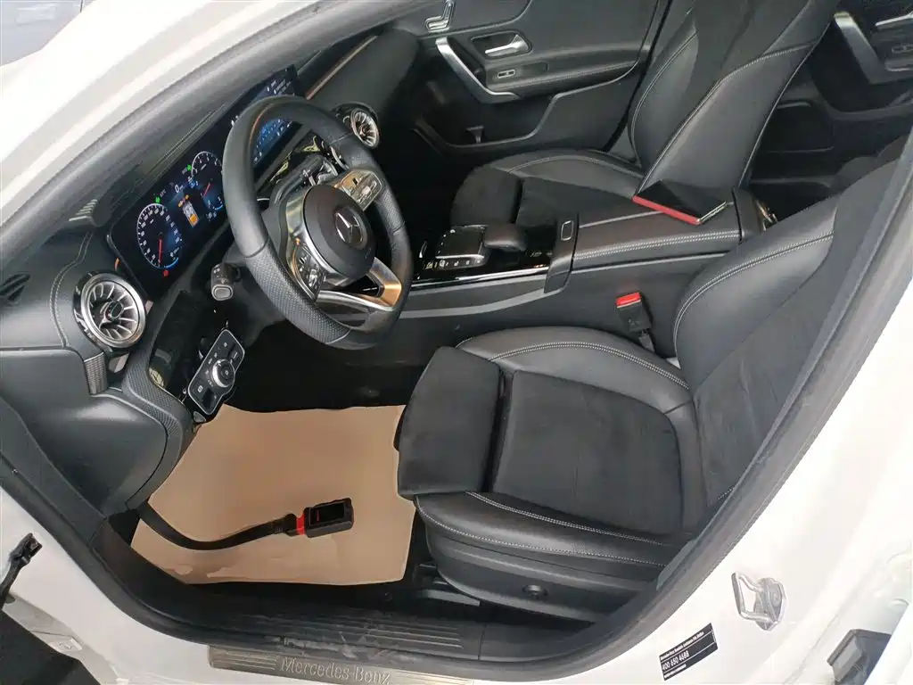 Mercedes-Benz A-Class 2022 Facelift III A 200 L Sport Sedan Fashion фото 11