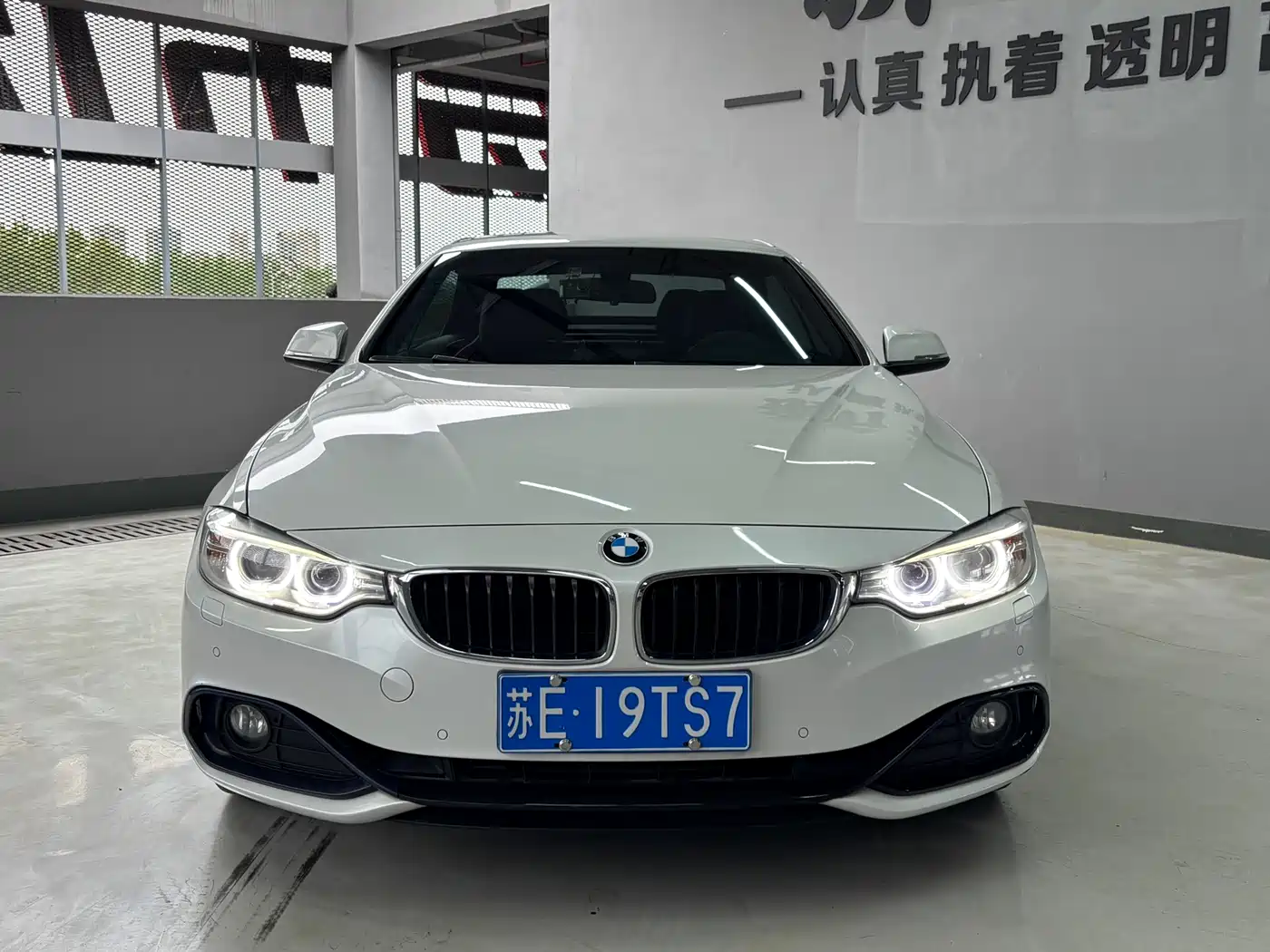 BMW 4 Series 2014 420i Convertible Sport Design Package фото 2