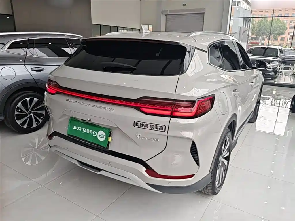 BYD Song PLUS PHEV 2024 Glory Edition DM-i 110km Flagship PLUS фото 7