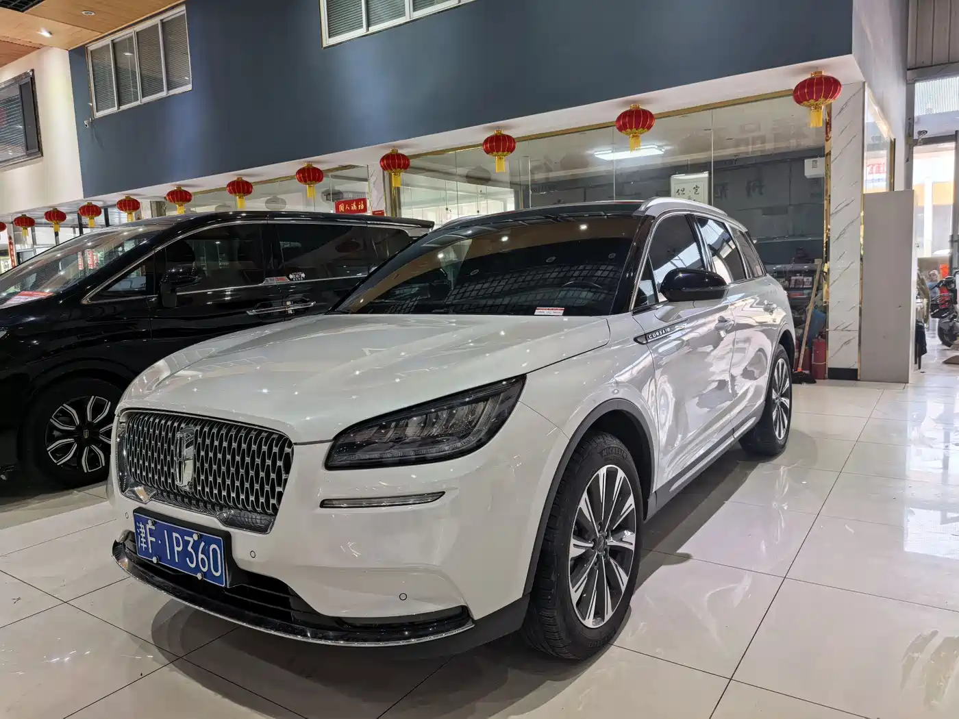 LINCOLN ADVENTURER