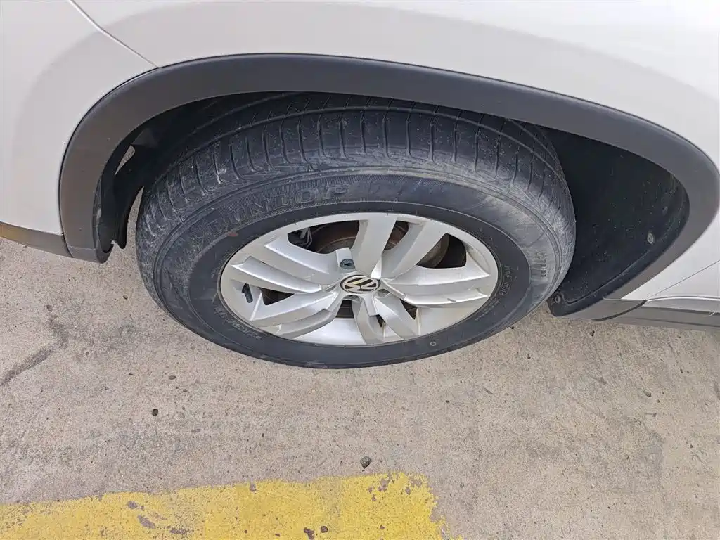 Volkswagen Tiguan 2016 Model 300TSI Automatic 2WD Trend Edition фото 23