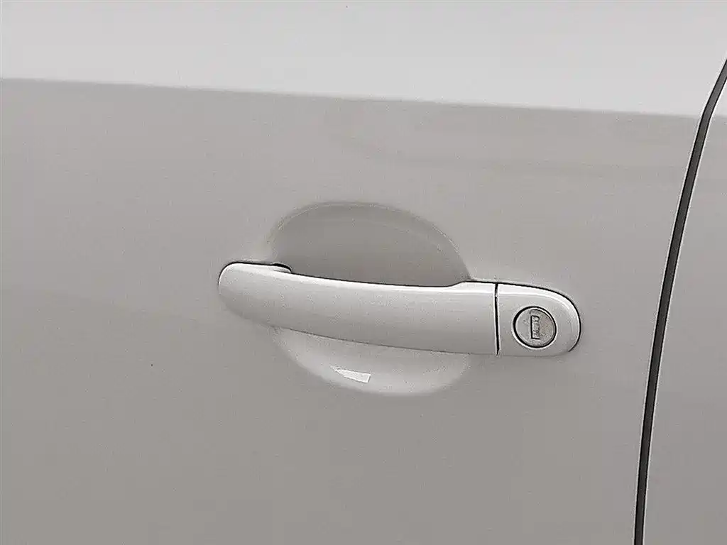 Volkswagen Polo 2016 1.4L Automatic Trend фото 18