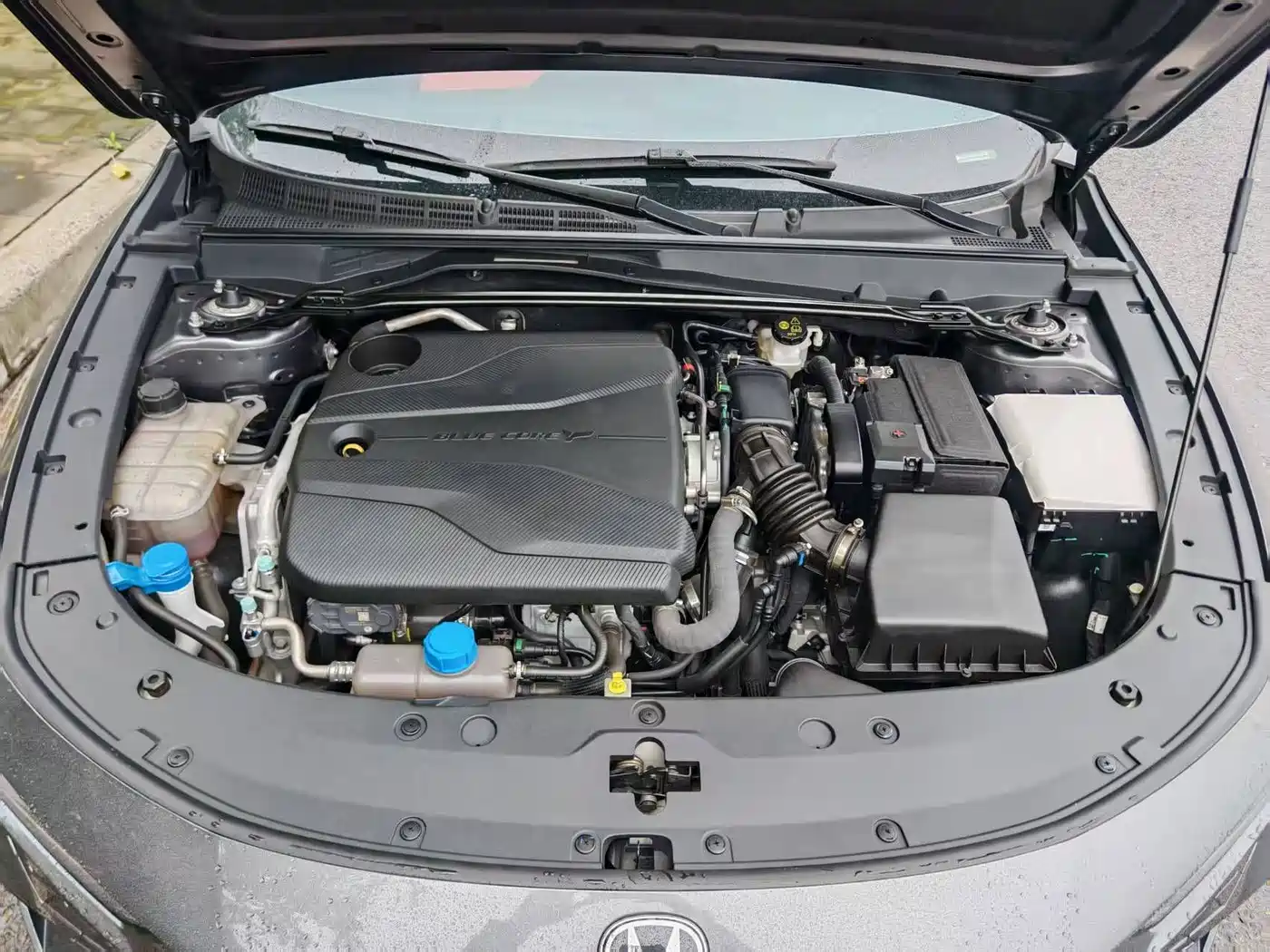 CHANGAN UNI-V
