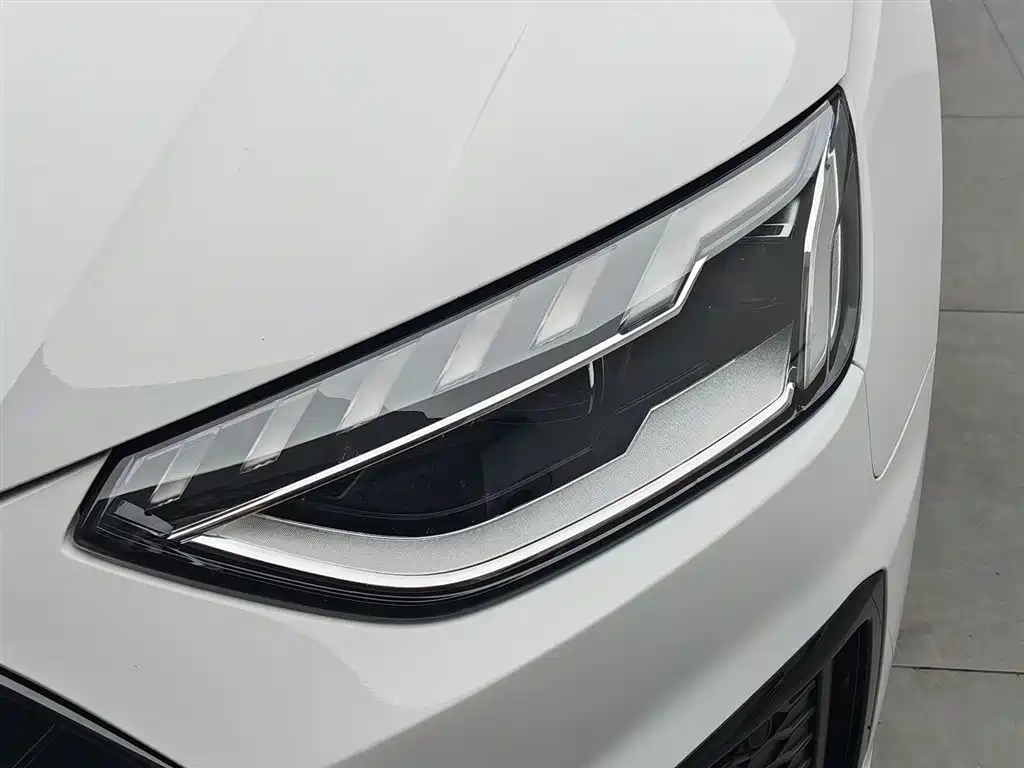 Audi A4L 2024 40 TFSI Luxury Dynamic фото 7