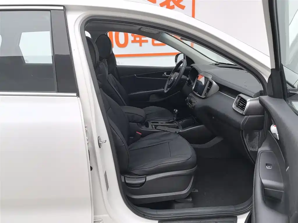 Kia Sorento 2016 Sorento L 2.4L Gasoline 4WD Custom Edition 7-Seater China V фото 23