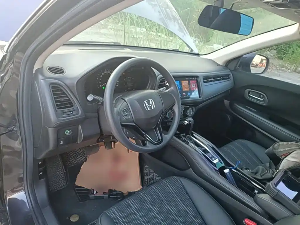 Photo 10 - Honda Vezel