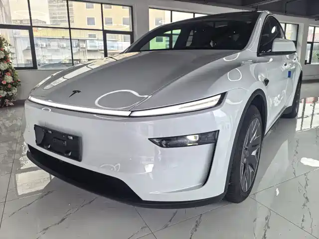 Tesla Model Y L 2025 Facelift Long Range AWD
