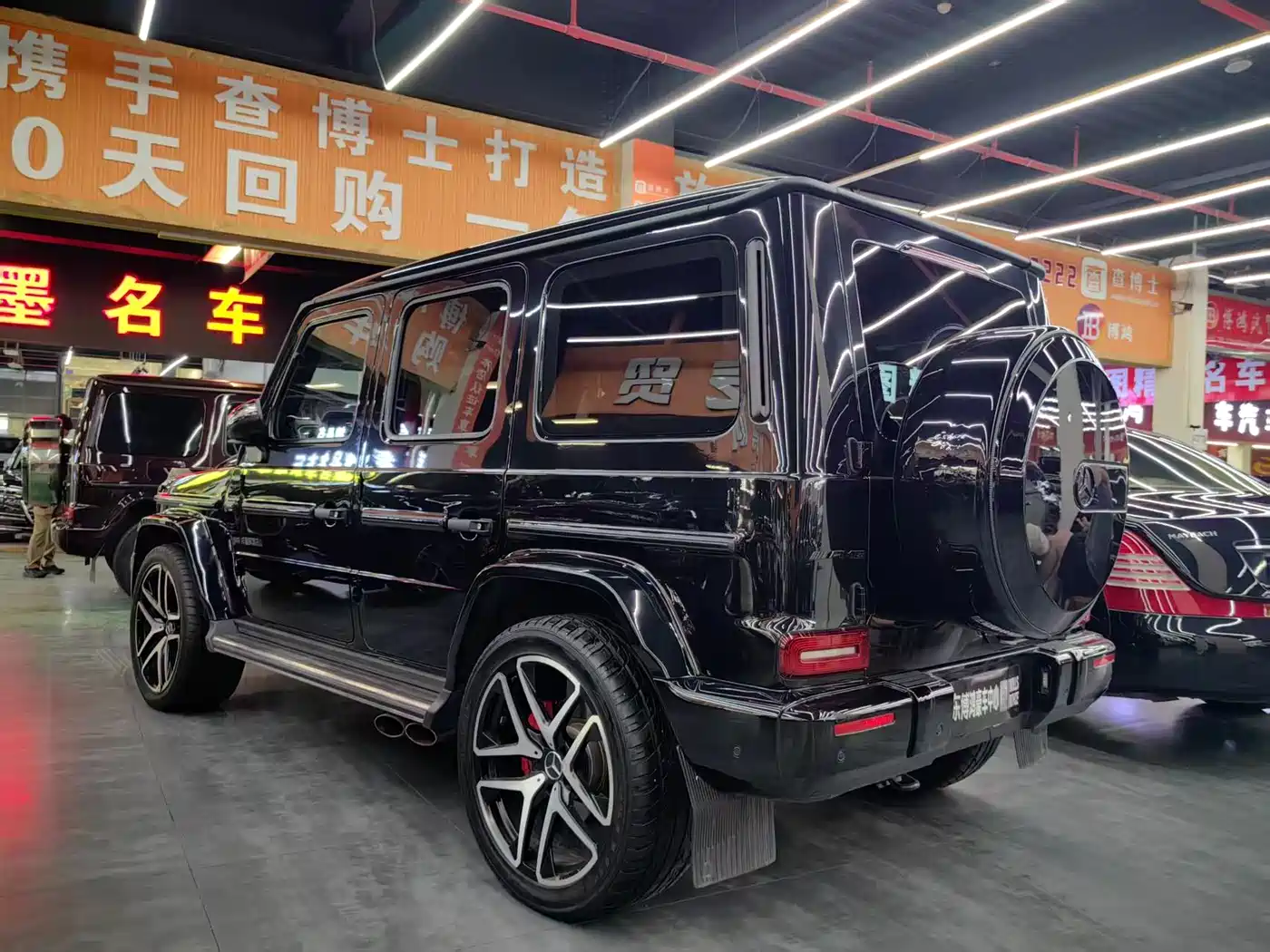 Mercedes-Benz G-Class фото 18