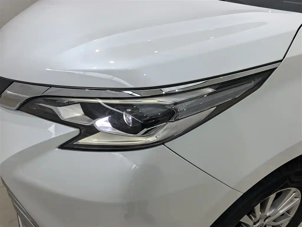 Toyota Sienna 2021 2.5L Hybrid Comfort Edition фото 22