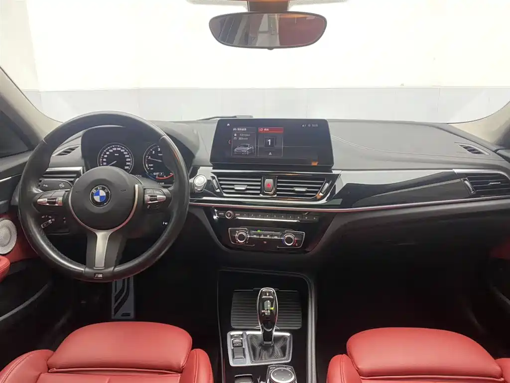 BMW 1-SERIES