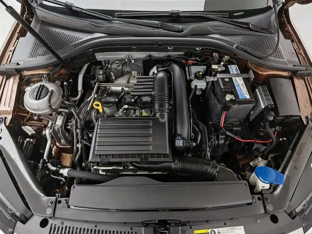 Volkswagen Lamando 2019 230TSI Manual Trend Edition China V фото 6