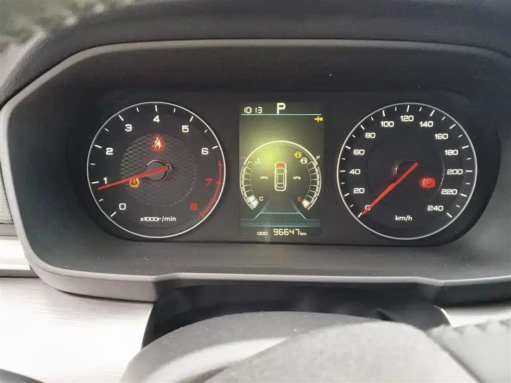 BYD Qin 2019 1.5L Automatic Prestige фото 8