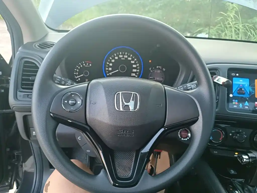Photo 11 - Honda Vezel