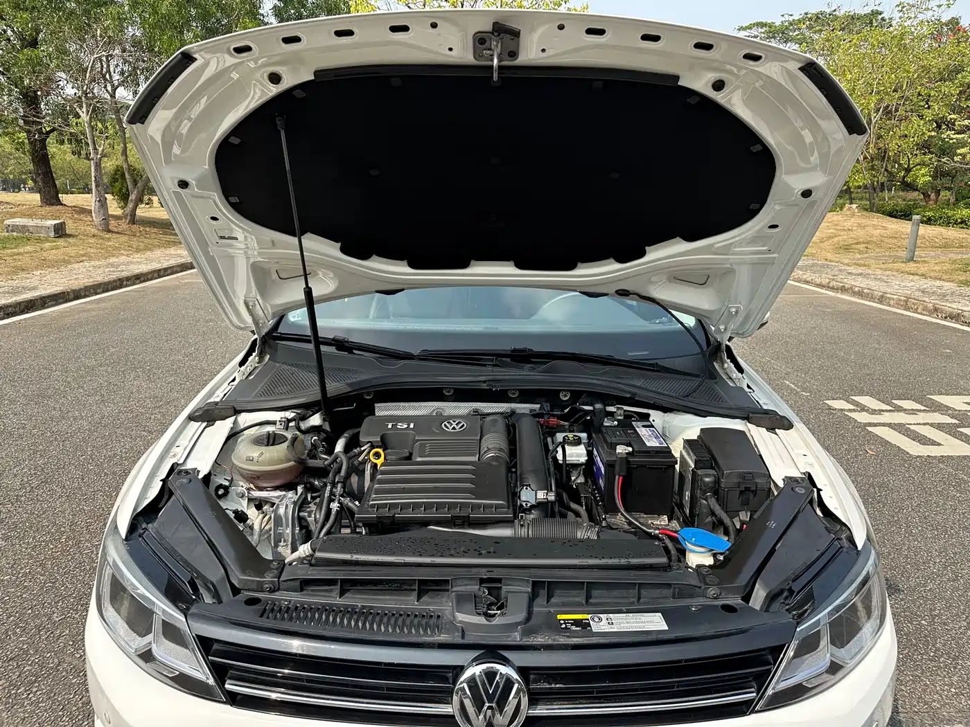Volkswagen Lamando 2015 230TSI DSG Style фото 14