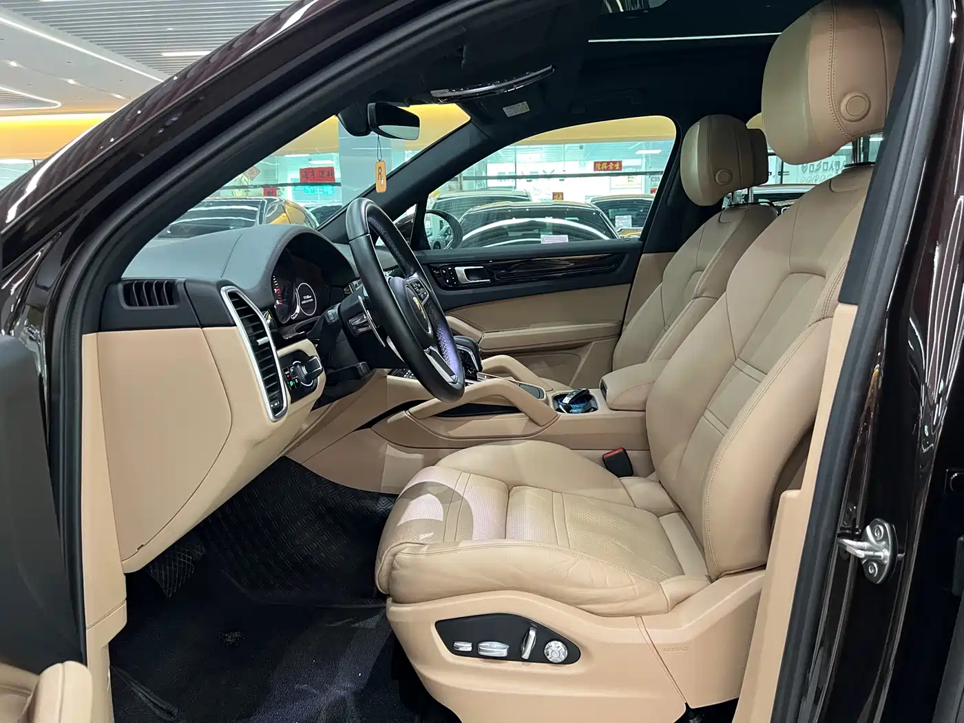 Porsche Cayenne 2019 Cayenne 3.0T фото 8