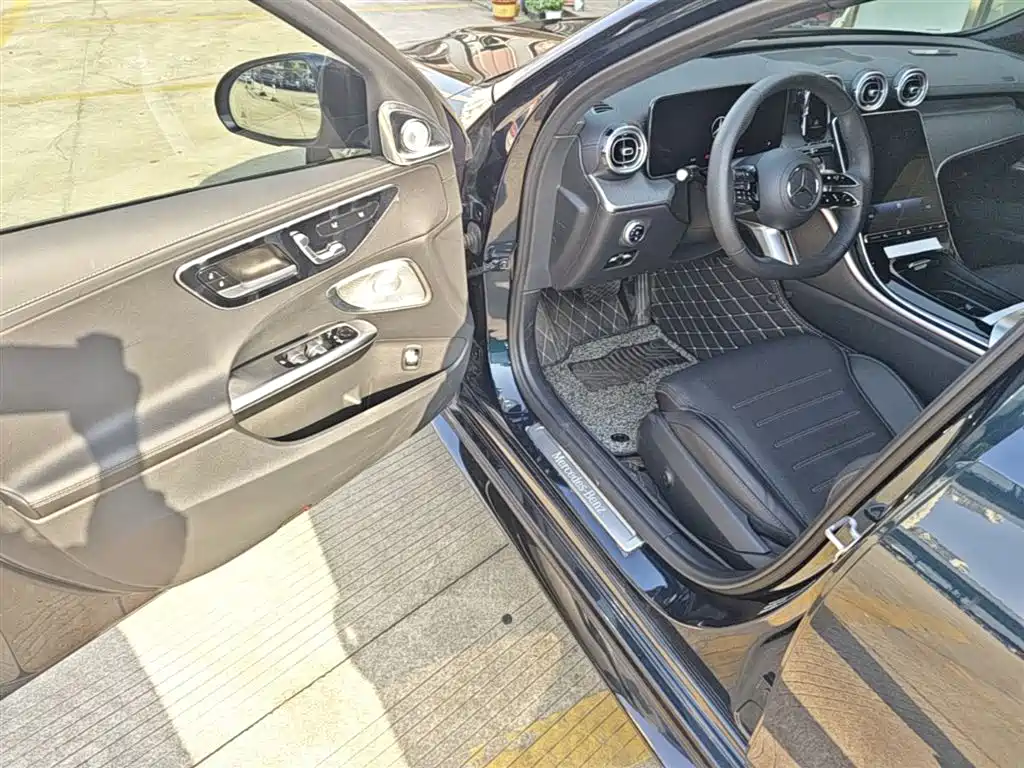 Mercedes-Benz C-Class 2024 Facelift C 260 L Moonlight Sport фото 16