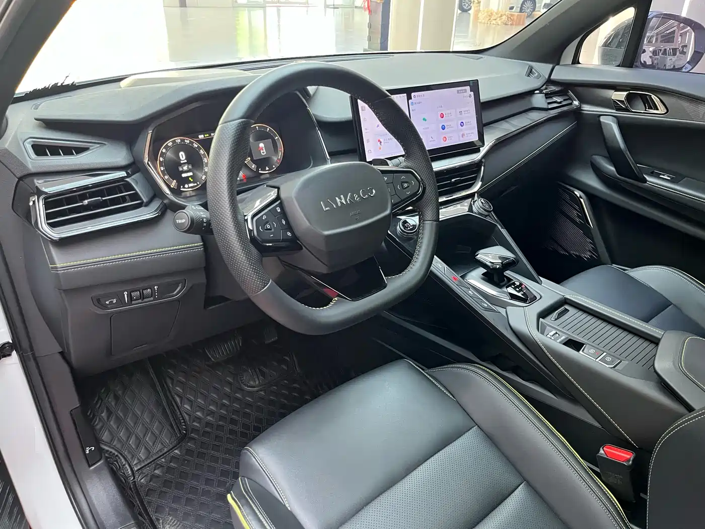 Lynk & Co 06 2023 Remix 1.5T Power Pro фото 16