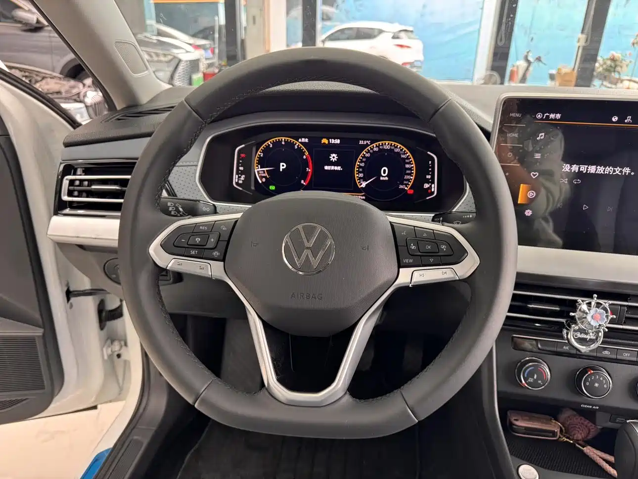 Volkswagen Lavida 2024 Model 1.5L Automatic Starlight 5 Million Edition фото 10
