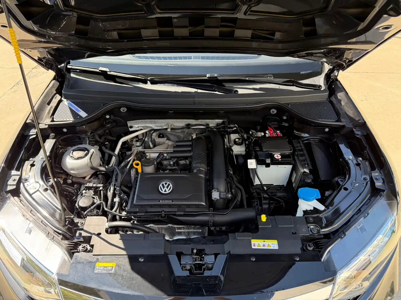 Photo 15 - Jetta VS7