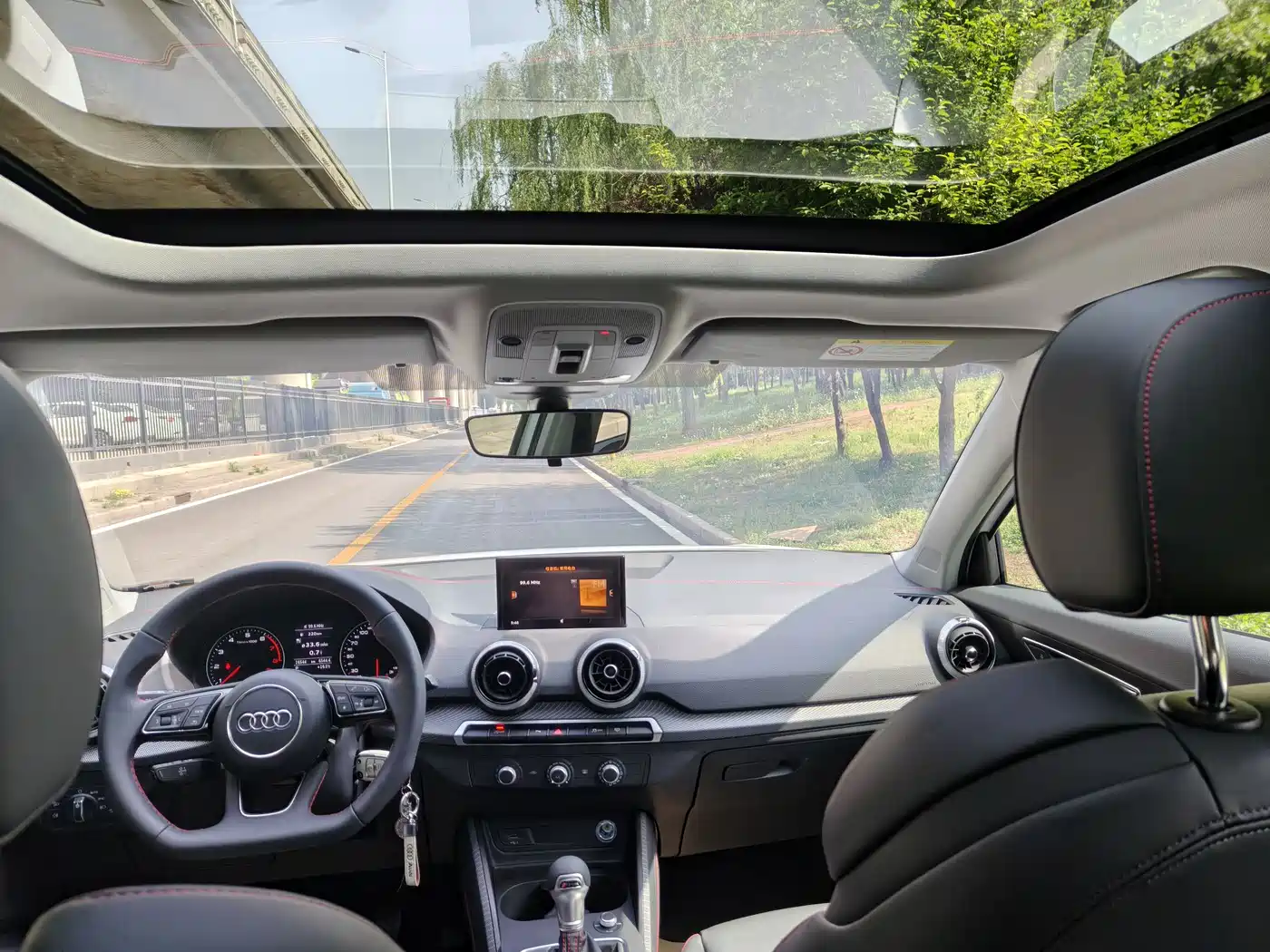 AUDI Q2L