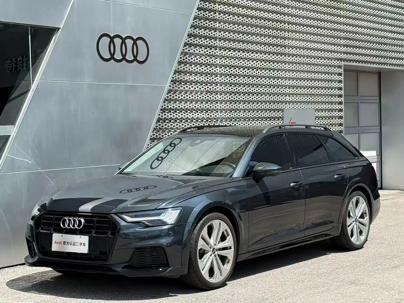 Фото 1 - Audi A6 (Import)