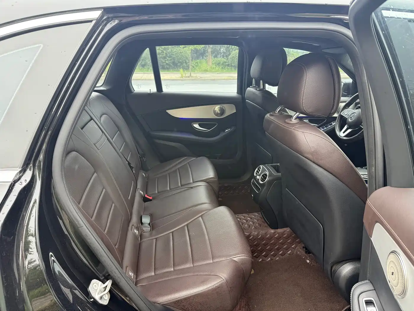 Mercedes-Benz GLC 2022 Model GLC 260 L 4MATIC Luxury Edition фото 4