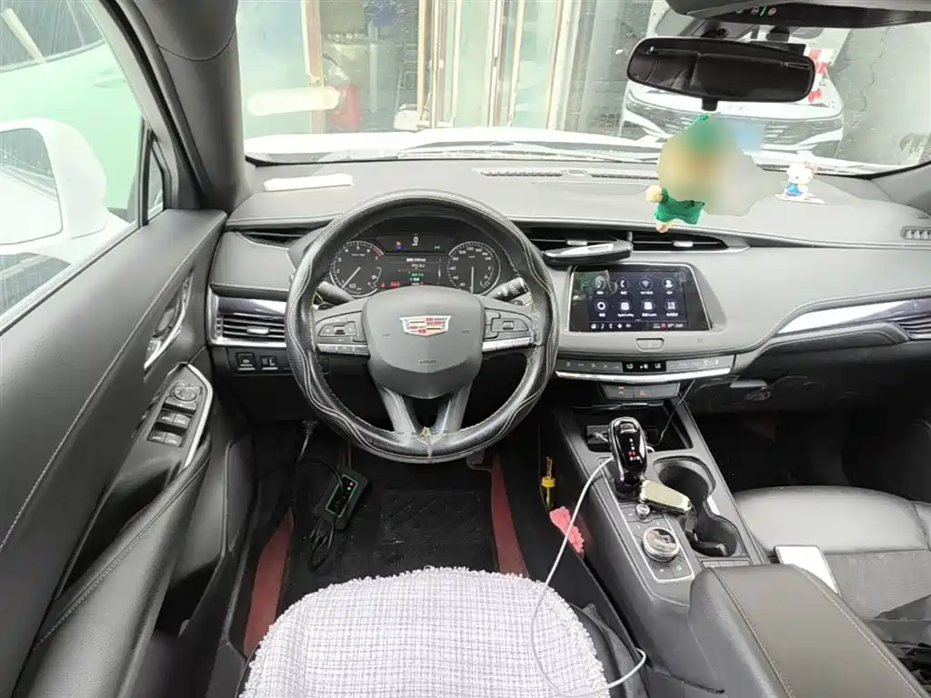 Cadillac XT4 2021 28T FWD Technology Edition фото 11