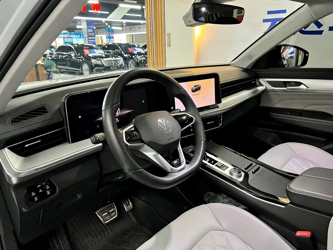Volkswagen Talagon 2023 380TSI 4WD R-Line Touring Edition фото 10