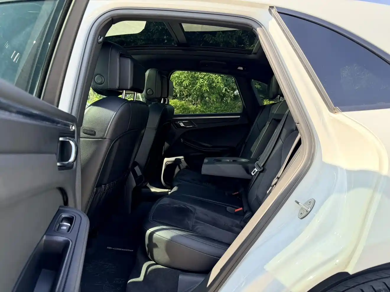 Porsche Macan 2016 Macan 2.0T фото 19
