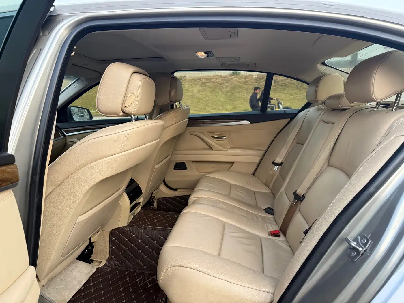 BMW 5 Series 2011 528Li Luxury фото 10