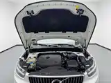 Фото 17 - Volvo XC40