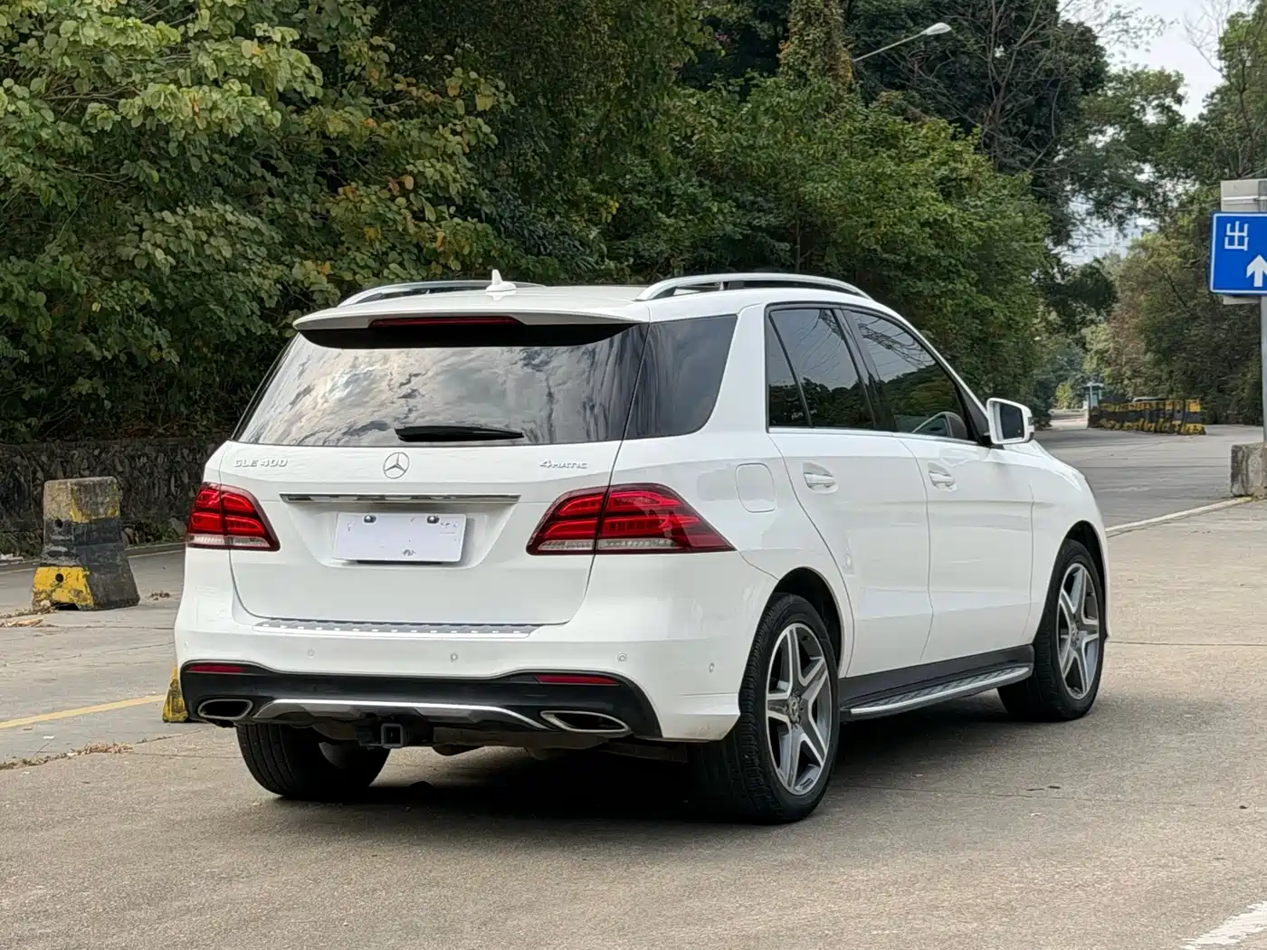 Mercedes-Benz GLE 2018 GLE 400 4MATIC Ultimate Edition фото 3
