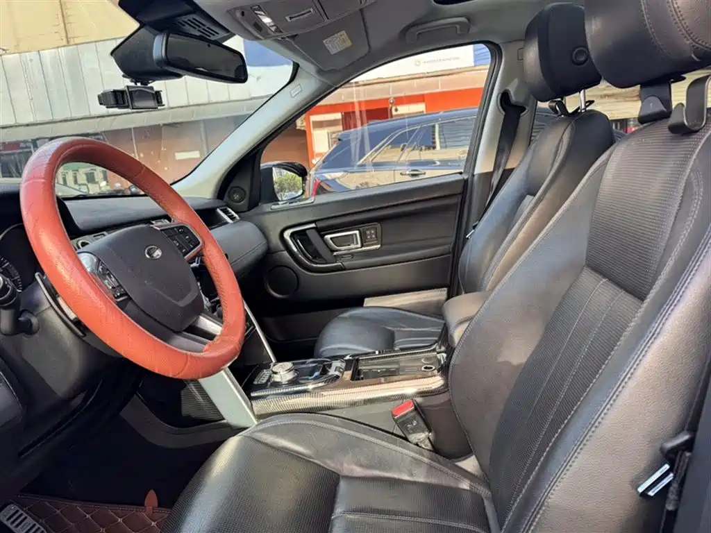 Land Rover Discovery Sport 2016 2.0T HSE фото 13