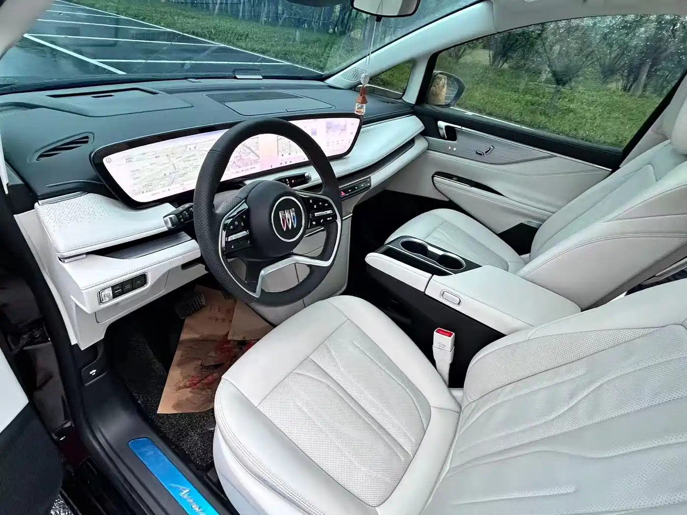 Buick GL8 New Energy 2025 Landlux Smart Edition 7-seater фото 4