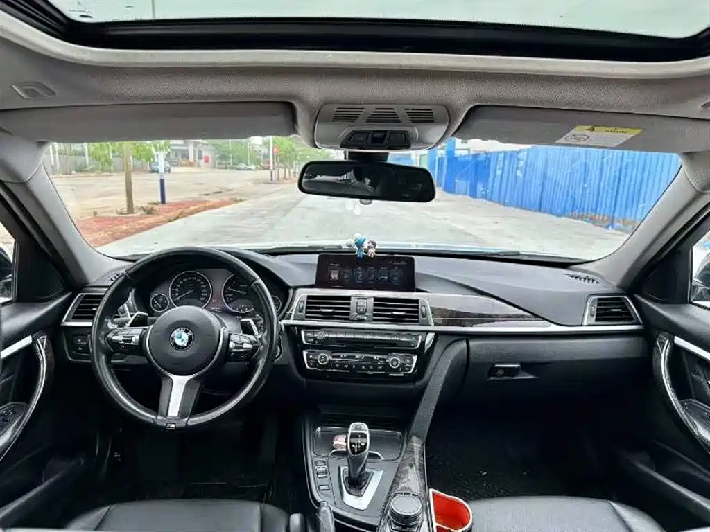 BMW 3 Series 2017 330Li M Sport фото 4