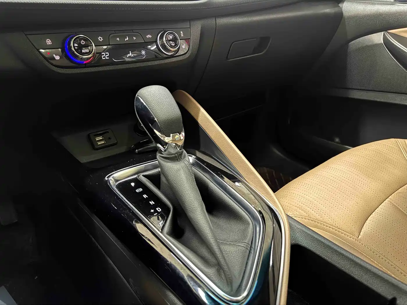 Buick GL6 2021 323T Mild Hybrid Connected Luxury фото 13