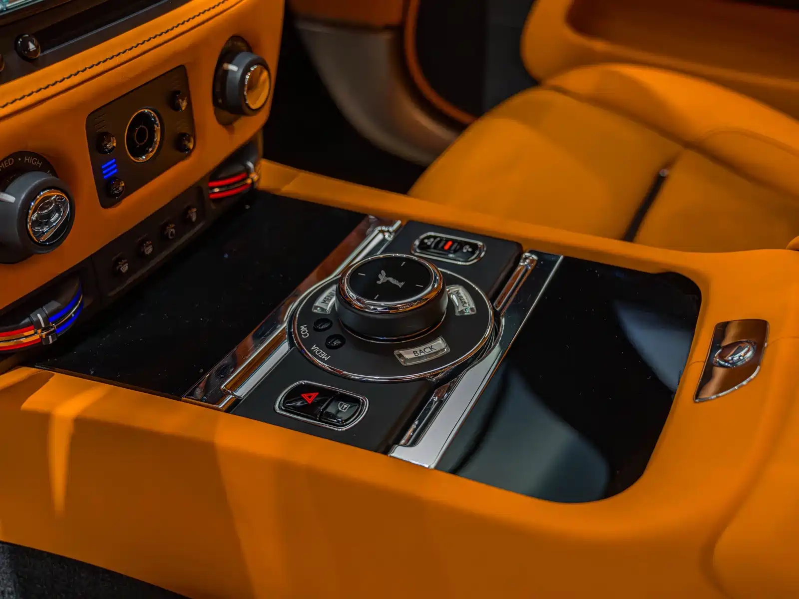 Фото 9 - Rolls-Royce Wraith